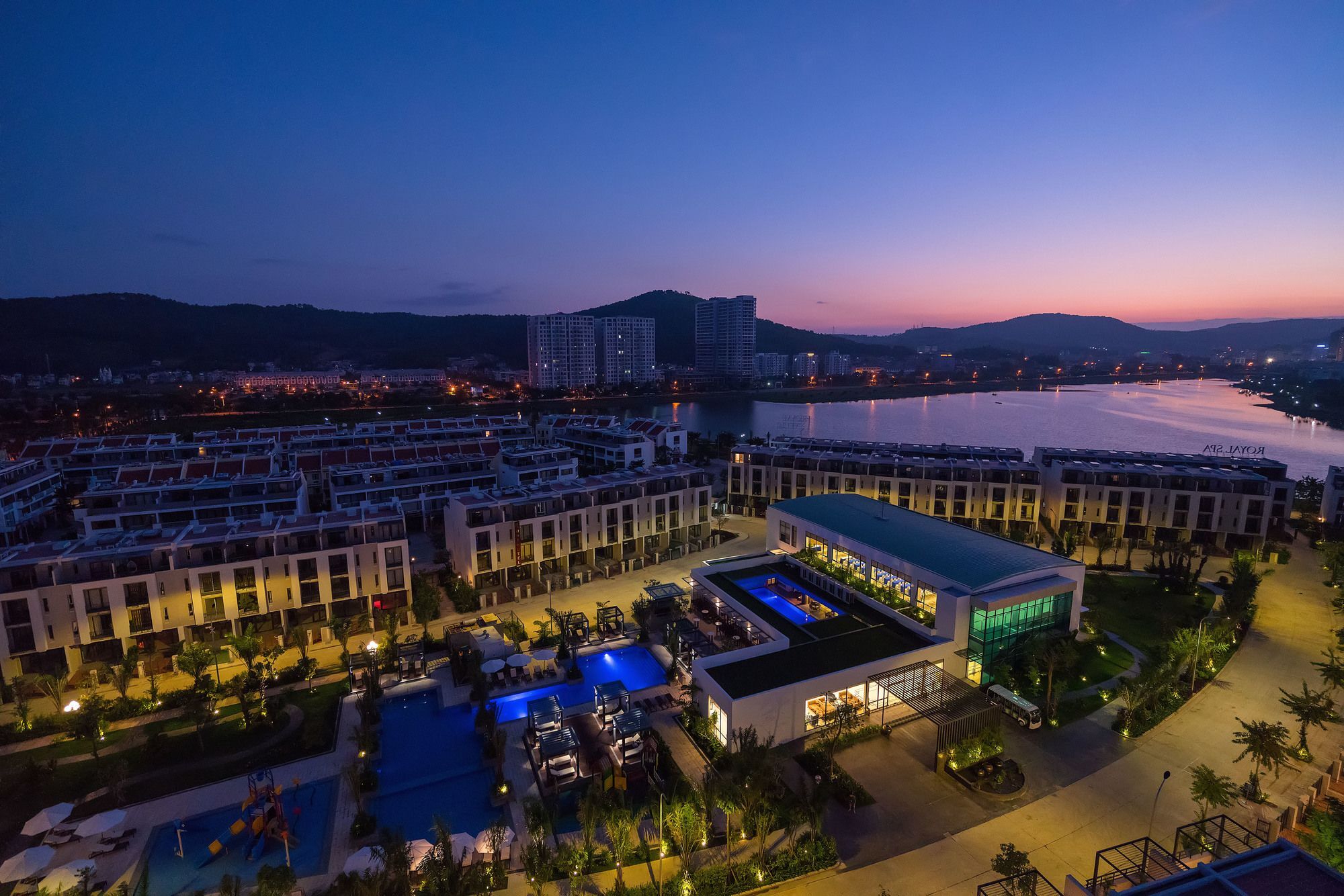 Royal Lotus Ha Long Resort & Villas Luaran gambar